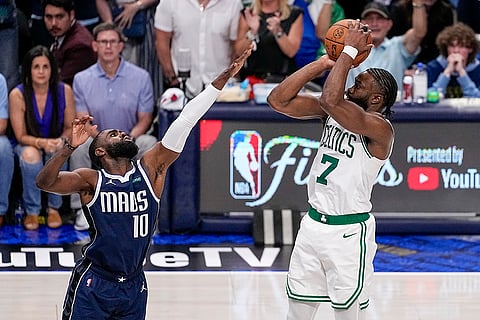 Jaylen Brown (7) shoots against Dallas Mavericks